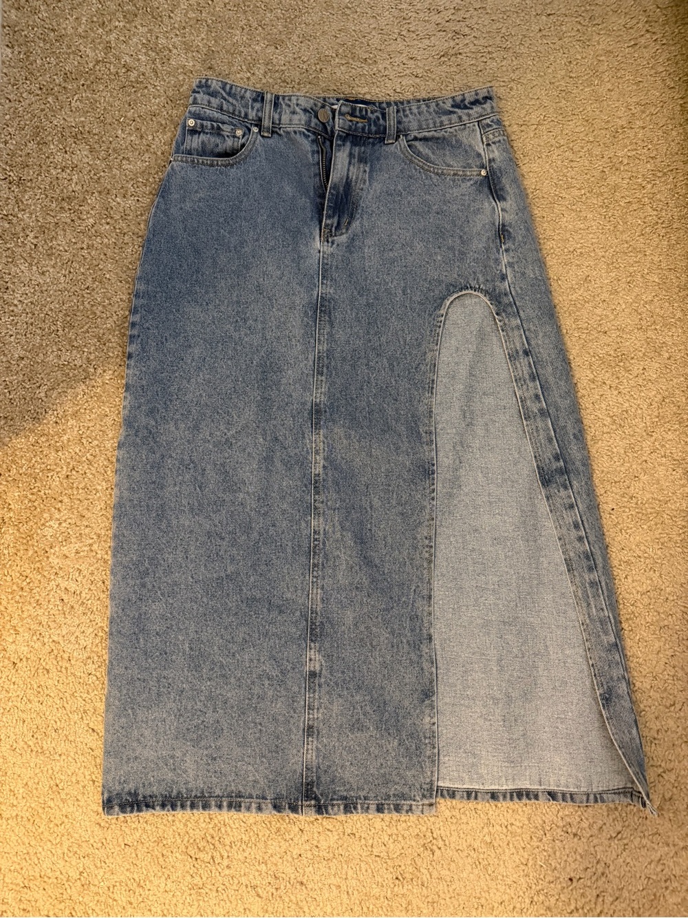High-Waist Blue Denim Midi Skirt with Leg Slit